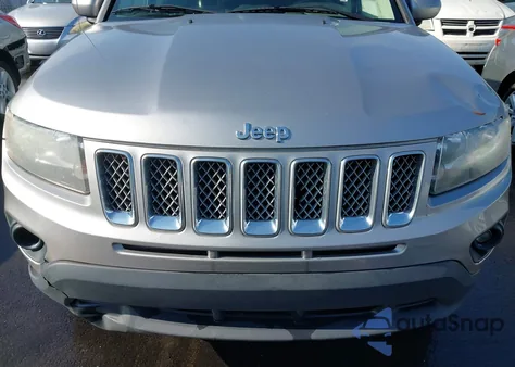 2016 Jeep Compass Latitude из США, поврежденный, VIN 1C4NJDEB6GD718725